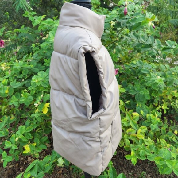 BNWT Forever 21 Tan Vegan Faux Leather Puffer Vest Womens Oversized M - Picture 2 of 9